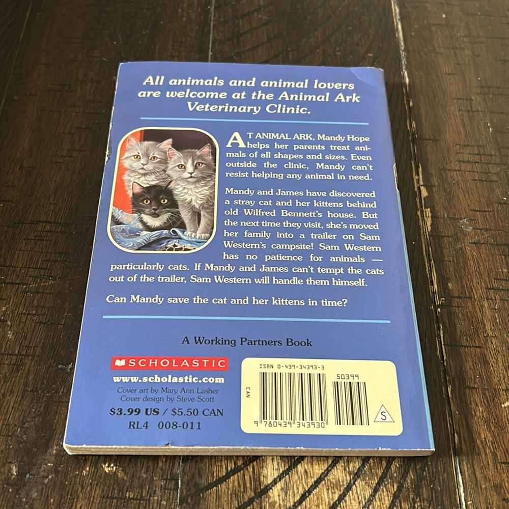 💙3/$15🆕Animal Ark Cats at the Campground by Ben M. Baglio - Picture 2 of 3